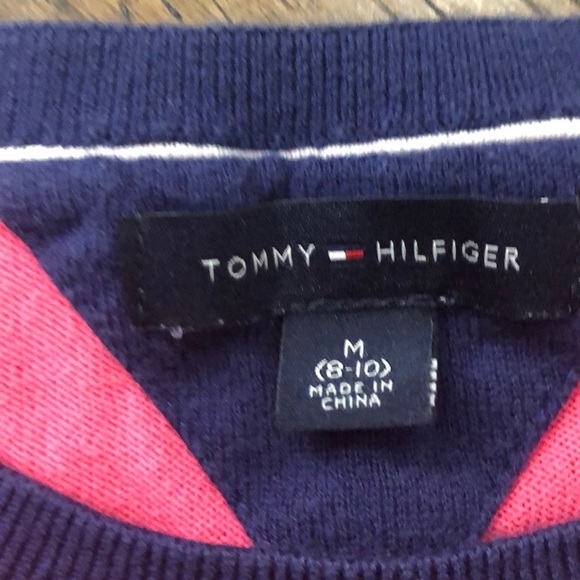 Tommy Hilfiger - Picture 2 of 3